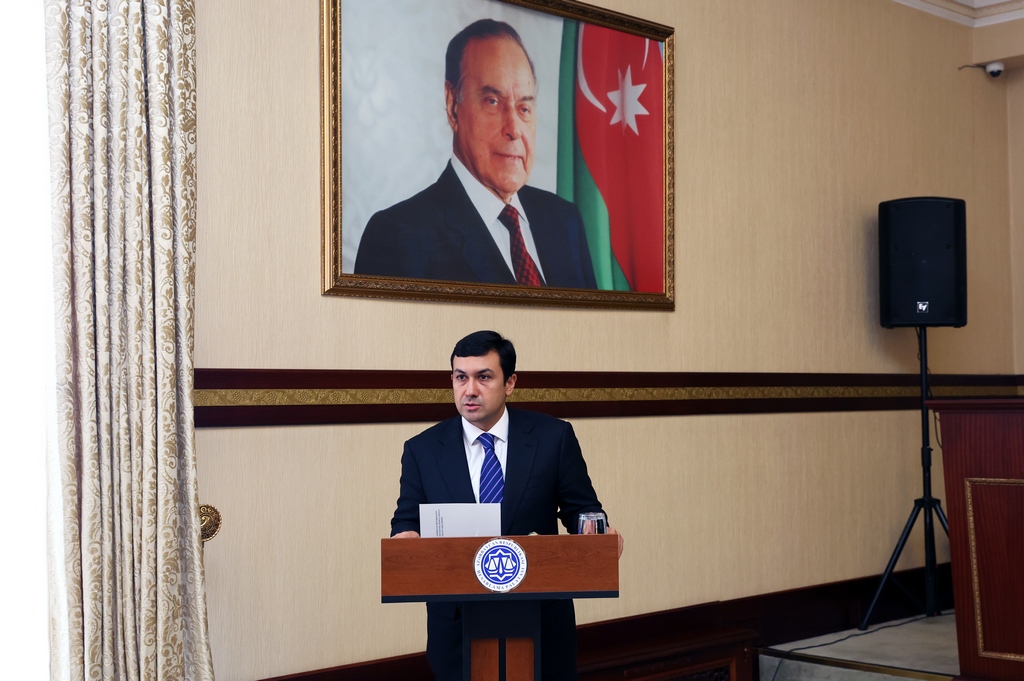 Hesablama Palatasında dövlət maliyyəsinin idarə edilməsində aktual məsələlərə həsr olunmuş təlim keçirilib